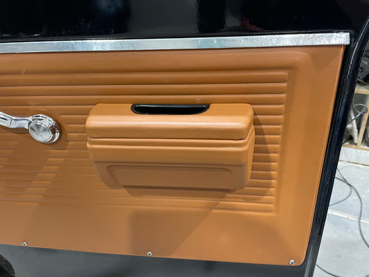C-10 armrest / door pull
